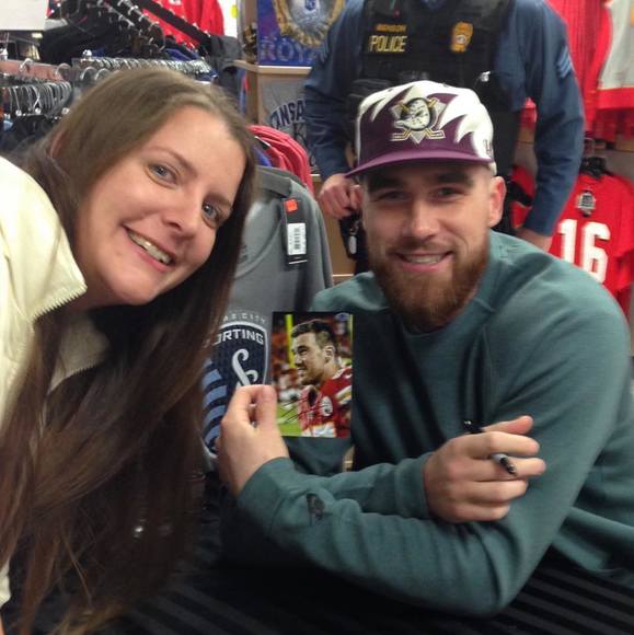 Jean Kohlbrecher - Poshmark Profile Picture of Jean Kohlbrecher (@jeankohlbrecher) on Poshmark