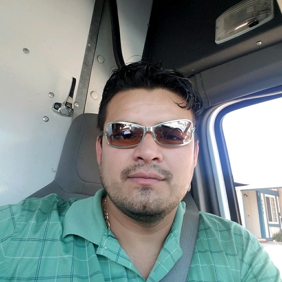 Profile Picture of Manuel Romero (@flaco1281) on Poshmark