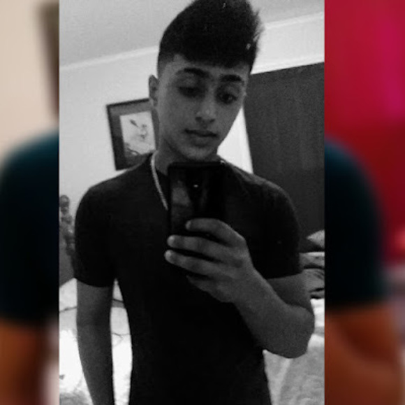 Profile Picture of Alex Singh (@as8074053) on Poshmark