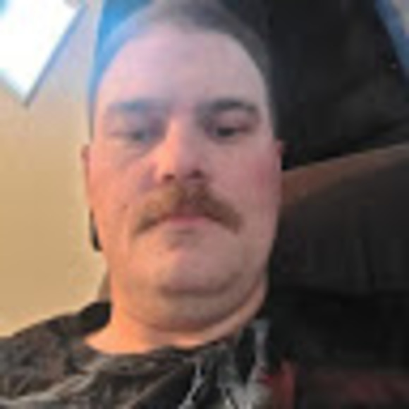 Profile Picture of Robert Denton (@nhdraco) on Poshmark