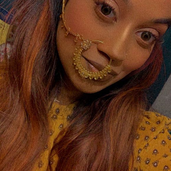 Profile Picture of Trisha Danrajh (@simplytrishie) on Poshmark