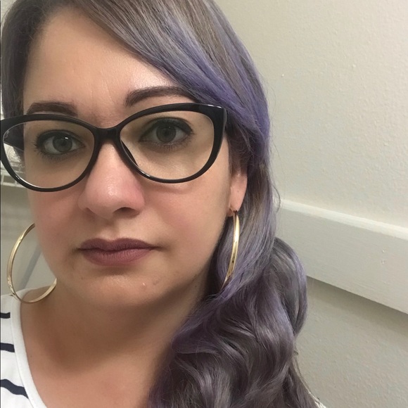 Profile Picture of Dayami Rodriguez (@dayialonso) on Poshmark