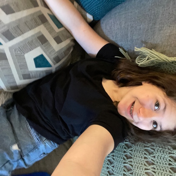 Profile Picture of Alexis Lampert (@alexislampert) on Poshmark