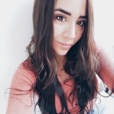 Profile Picture of Vanessa Carrillo H. (@Vanessaatv) on Twitter