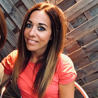 Profile Picture of Marianne Wright (@jadoresweeties) on Twitter