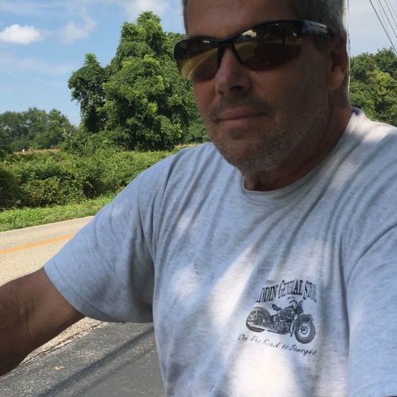 Profile Picture of Michael Cupeto (@mjcupeto) on Poshmark