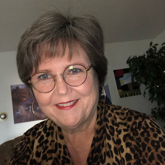 Profile Picture of Marsha Foster (@lemona1960) on Poshmark