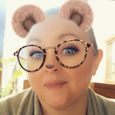 Profile Picture of Paula Toland (@PaulaToland2) on Twitter