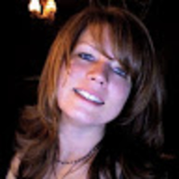 Profile Picture of Cheryllynne Ofstedahl (@cheryllynneera1) on Poshmark