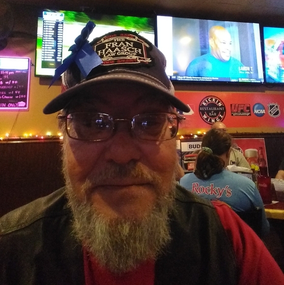 Profile Picture of David Goforth (@davidgoforth) on Poshmark