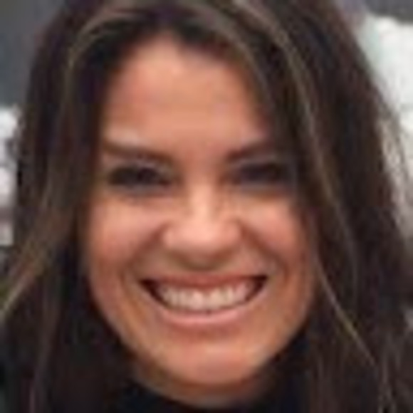 Profile Picture of Jennie Clacken (@jennieclacken) on Poshmark