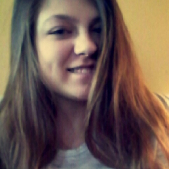 Profile Picture of Madison Siders (@_maddiep_) on Poshmark