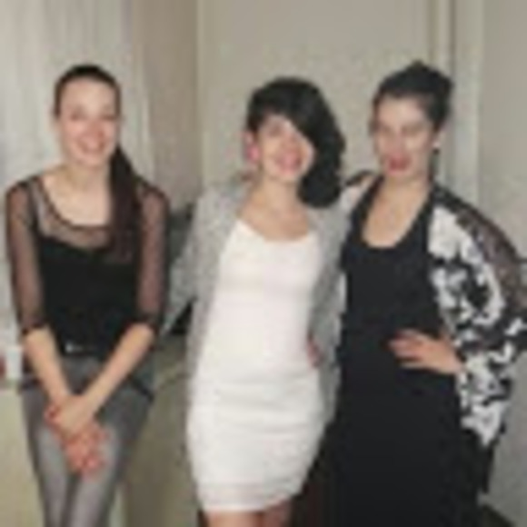 Profile Picture of Lisa Machado (@lisamachado517) on Poshmark