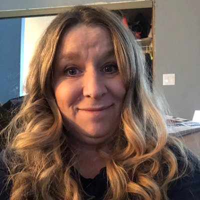 Profile Picture of Rhonda Duncan (@quiltiemomma) on Twitter
