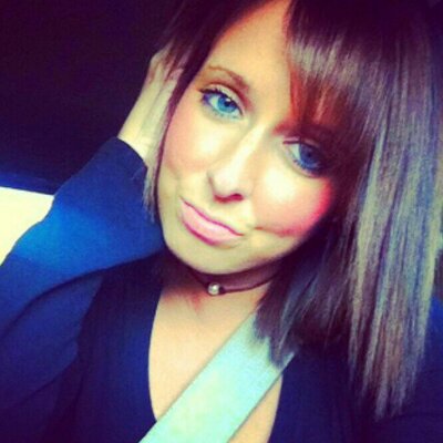 Profile Picture of Amanda Lee Replogle (@mandicandi23) on Twitter