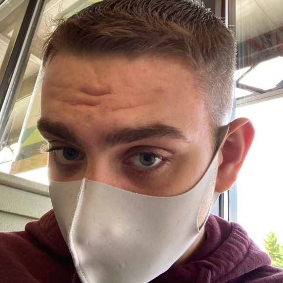 Profile Picture of Kyle Martin (@kmartin112818) on Poshmark