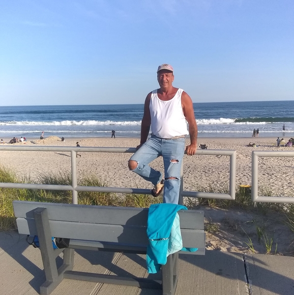 Profile Picture of Rocco Scalercio (@roccoscalercio) on Poshmark