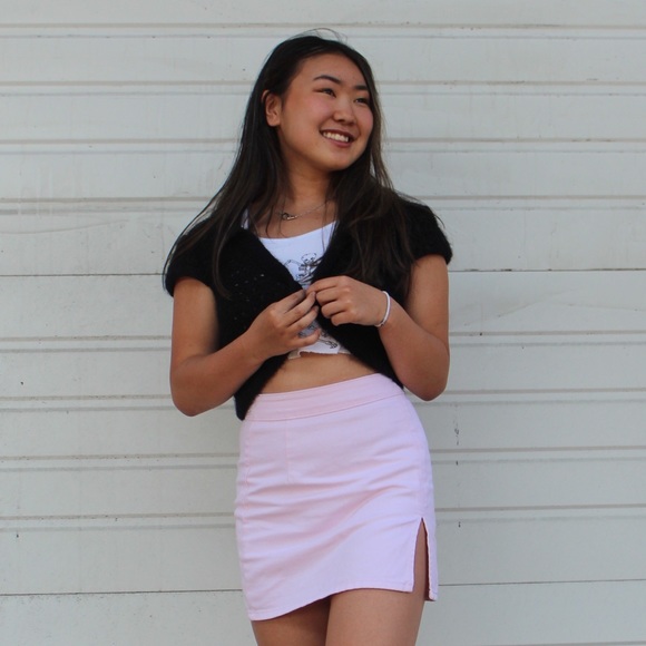 Profile Picture of Syd Shimi (@squidshimi) on Poshmark