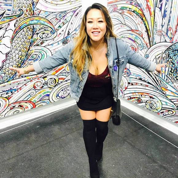 Profile Picture of Ariel Pang (@arielpang) on Poshmark