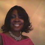 Profile Picture of Iris Reed (@ireedbooks.website) on Instagram