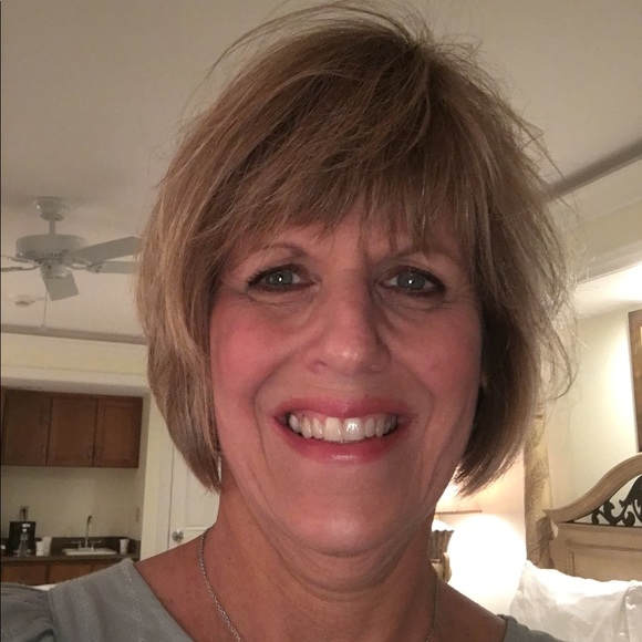 Profile Picture of Nancy Hunt (@nhunt947) on Poshmark