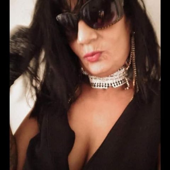 Profile Picture of Deanna Leventer (@deanna_leventer) on Poshmark