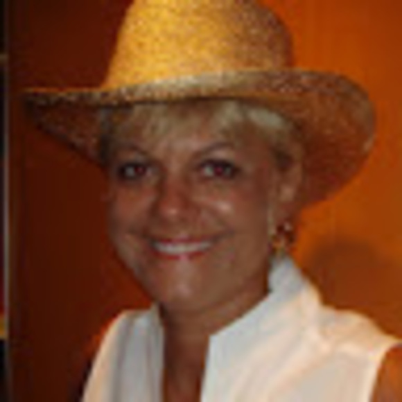 Profile Picture of Marlies Bredel (@marlies59) on Poshmark