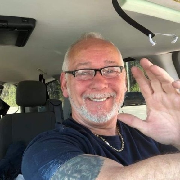 Profile Picture of Luc St-martin (@bouda_43) on Poshmark