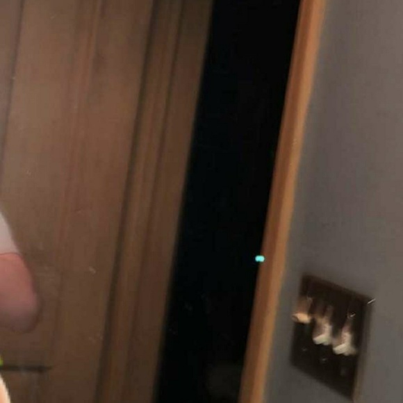 Profile Picture of Ethan Biswurm (@ebizzz) on Poshmark