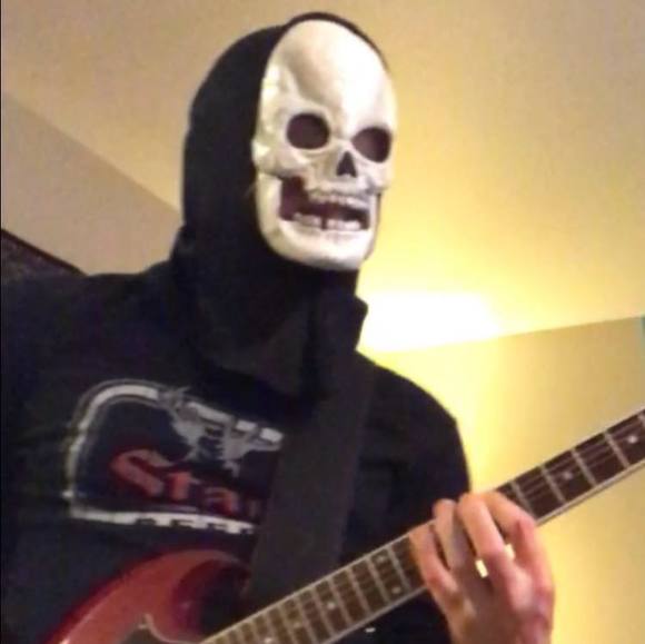 Profile Picture of Derek Sigman (@dereksig) on Poshmark