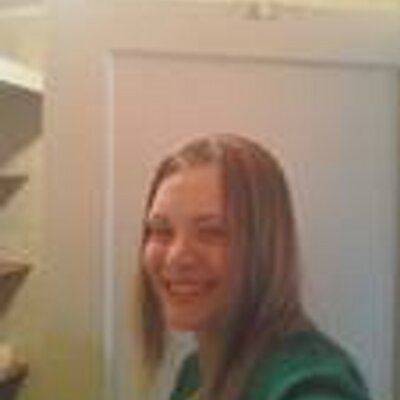 Profile Picture of Lisa Lockridge (@lisaelaine1987) on Twitter