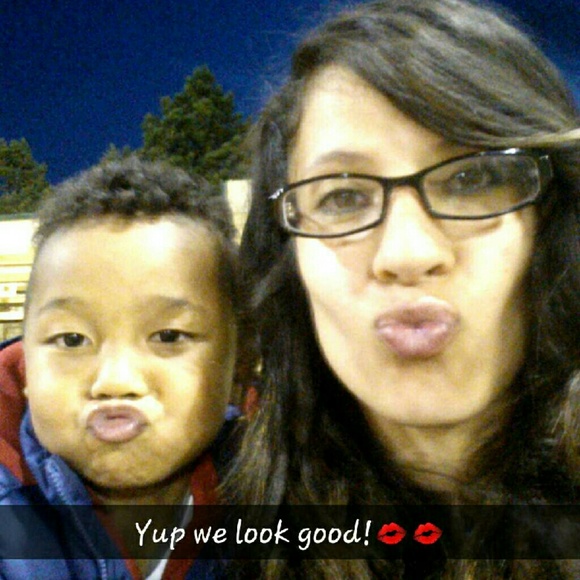 Profile Picture of Vynnessa Odom (@vynnessadeleon) on Poshmark