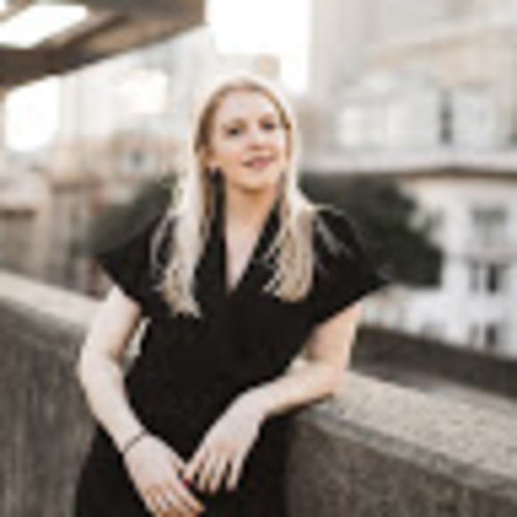 Profile Picture of Kristen Struckmeyer (@k_struckmeyer) on Poshmark