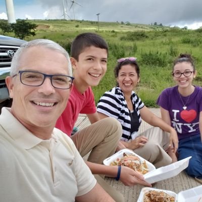 Profile Picture of Mike Veasey (@Veasey2Honduras) on Twitter