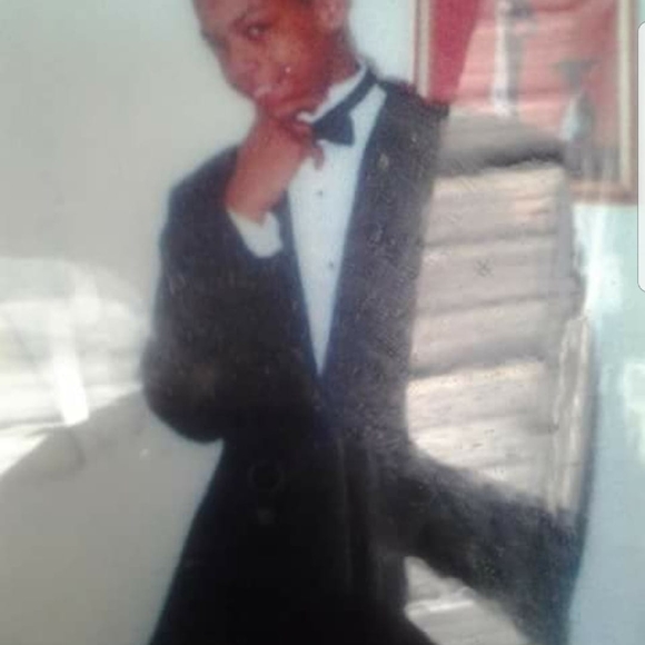 Profile Picture of Kellisha Whitterson (@kellisha_w) on Poshmark