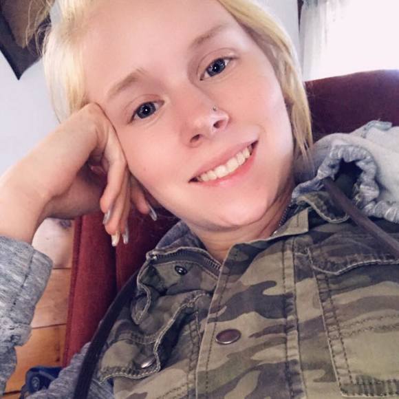 Profile Picture of Mikenzi Labonte (@mikenzirose) on Poshmark
