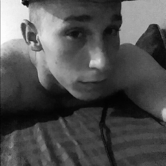 Profile Picture of Jeremiah Robertson (@jeremiahrob) on Poshmark