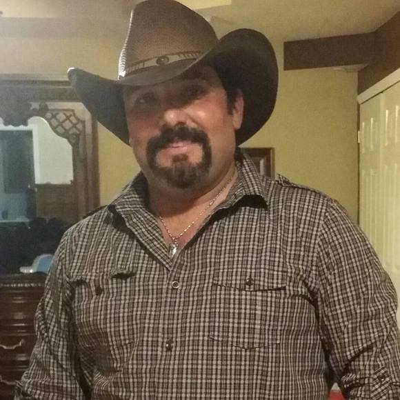 Profile Picture of Humberto Trevino (@humbertot) on Poshmark