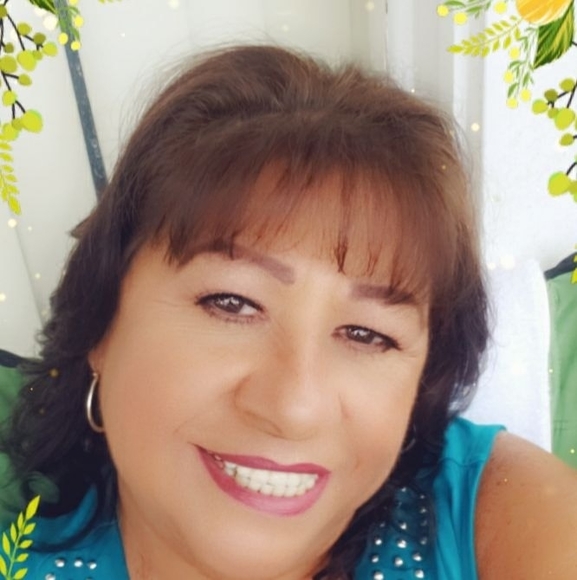 Profile Picture of Nancy Favazza (@kuimom) on Poshmark