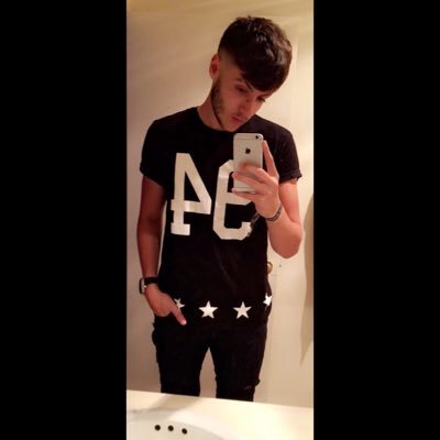 Profile Picture of Séan Swaby (@SW4BY) on Twitter