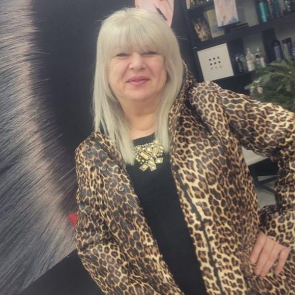 Profile Picture of Valentina Valcheva (@valvalya29) on Poshmark