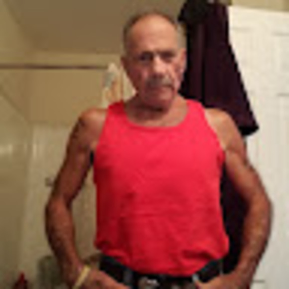 Profile Picture of Joseph Saxman (@joseph_saxman) on Poshmark