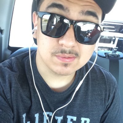 Profile Picture of Michael Cazares (@unlivedgrain963) on Twitter