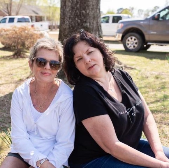 Profile Picture of Jeanette Sullivan bonthuis (@chesney3m) on Poshmark