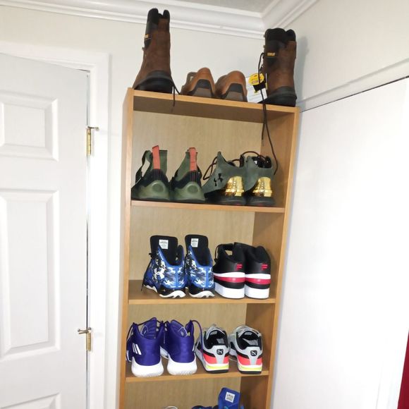 Profile Picture of Luis Berroa (@lucianoazor33) on Poshmark