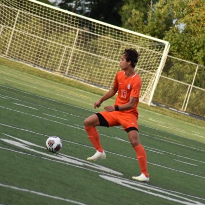 Profile Picture of Nate (@NateHoang04) on Twitter
