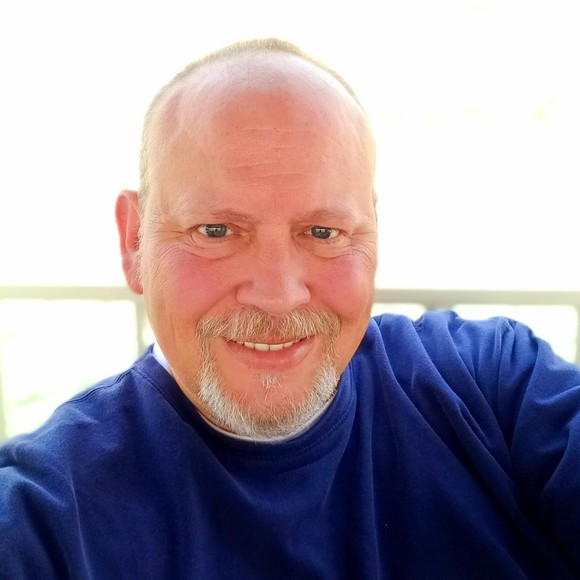 Profile Picture of Ronald Waldo (@tallbadone) on Poshmark