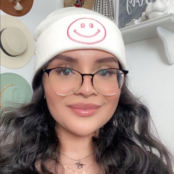 Profile Picture of Ariana Lima (@arianalima) on Poshmark