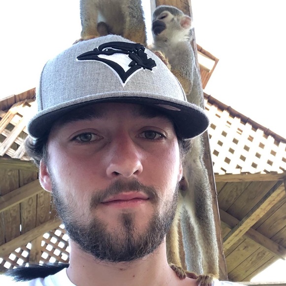 Profile Picture of Bradley Coulter (@bradleycoulter) on Poshmark