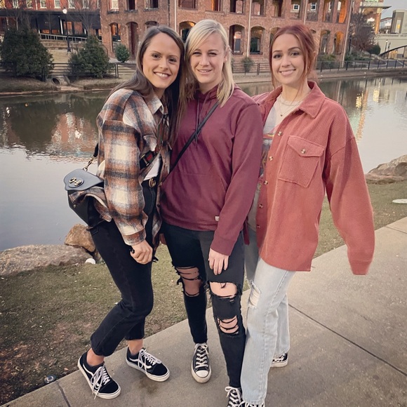 Profile Picture of Tori Cook (@toricook91) on Poshmark